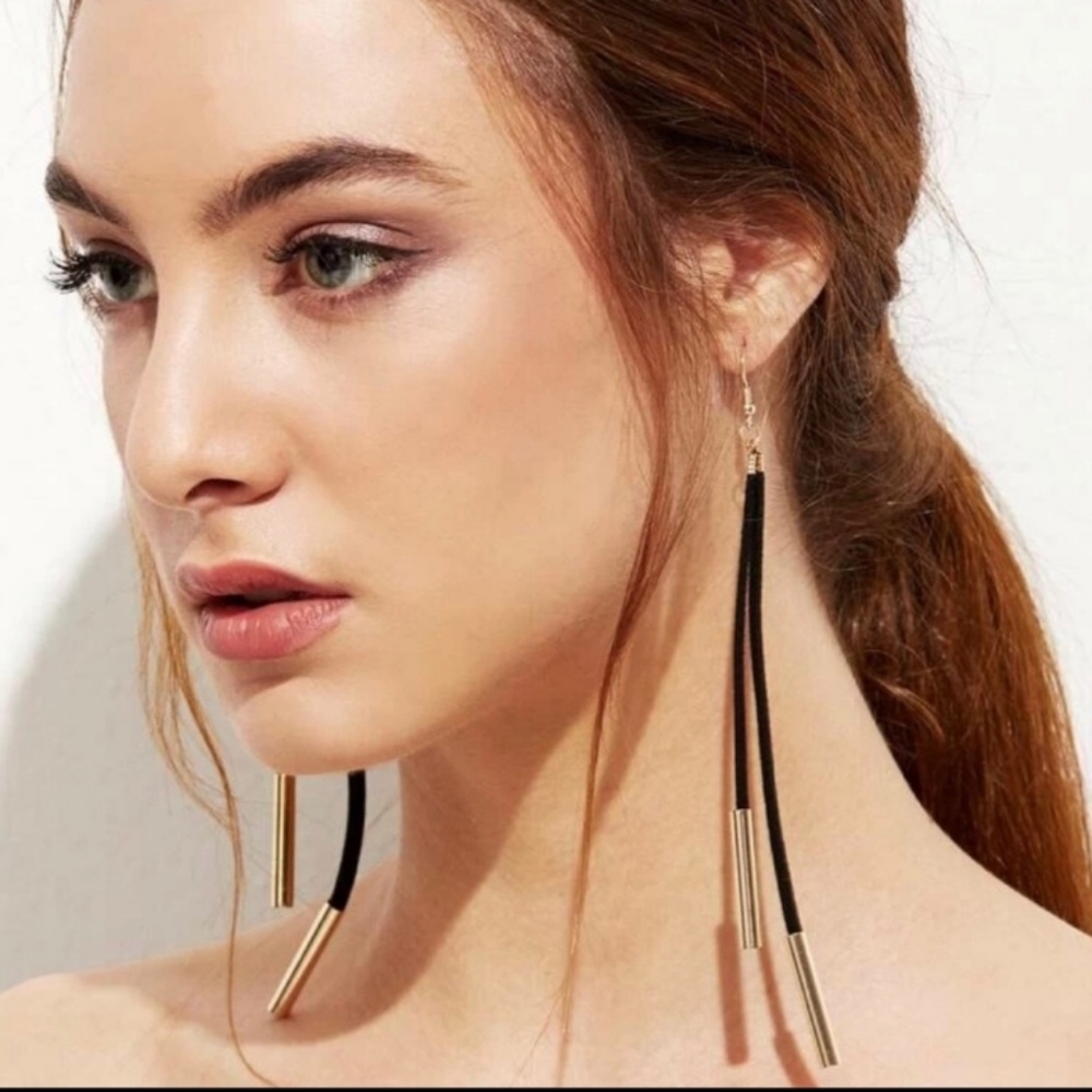 NEW "Festival Girl" Trendy Leather Tassel Earrings - Picture 2 of 4